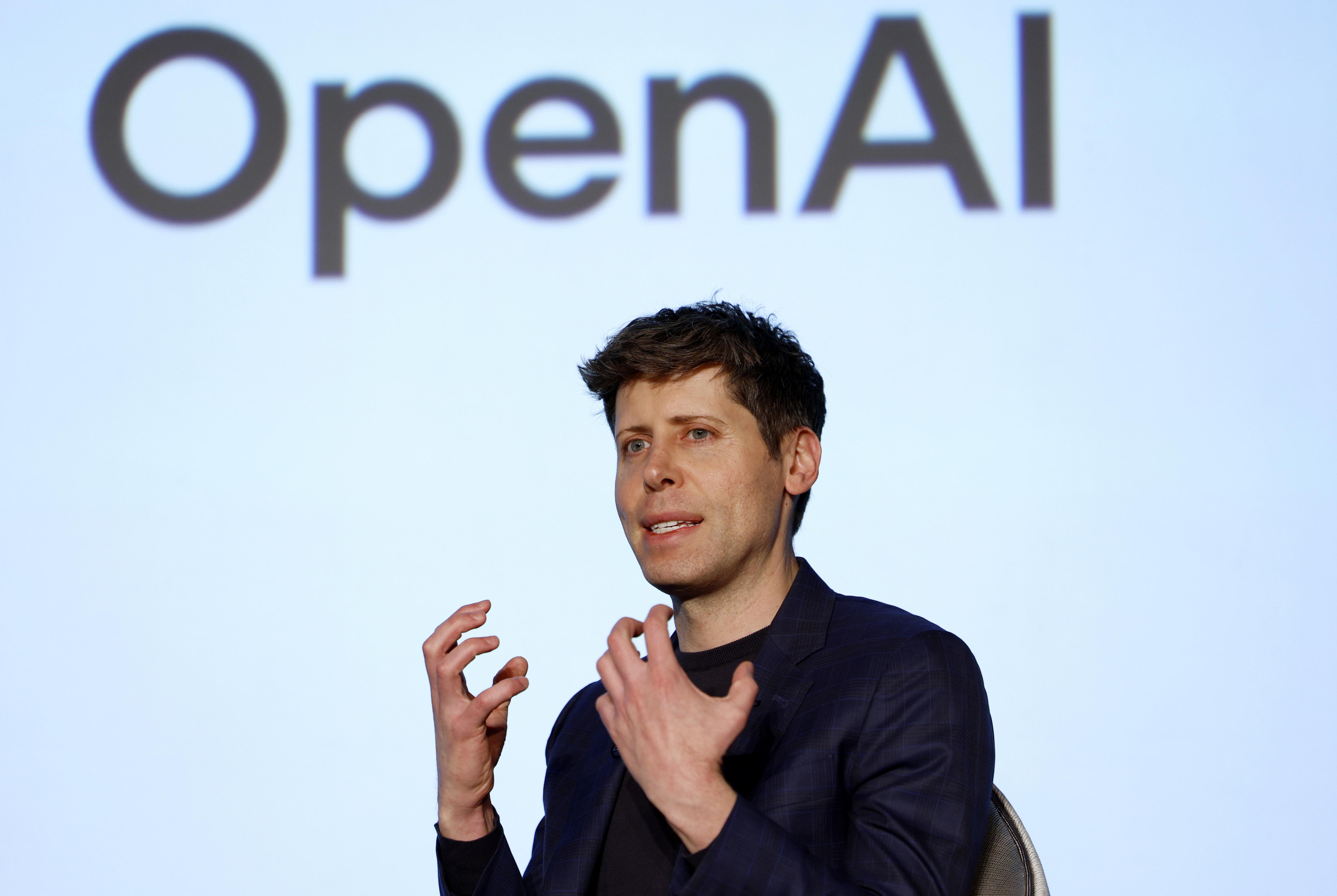 Tokyo (Japan), 03/02/2025.- OpenAI CEO Sam Altman attends a talk session with SoftBank Group Corp. chairman and CEO during the event 'Transforming Business through AI' in Tokyo, Japan, 03 February 2025. SoftBank Group CEO Masayoshi Son announced that he had reached an agreement with OpenAI CEO Sam Altman to establish a joint venture in Japan aimed at providing artificial intelligence services to businesses. (Japón, Tokio) EFE/EPA/FRANCK ROBICHON