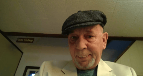 Fallece el escritor Peter Kaldheim mientras recitaba un monólogo