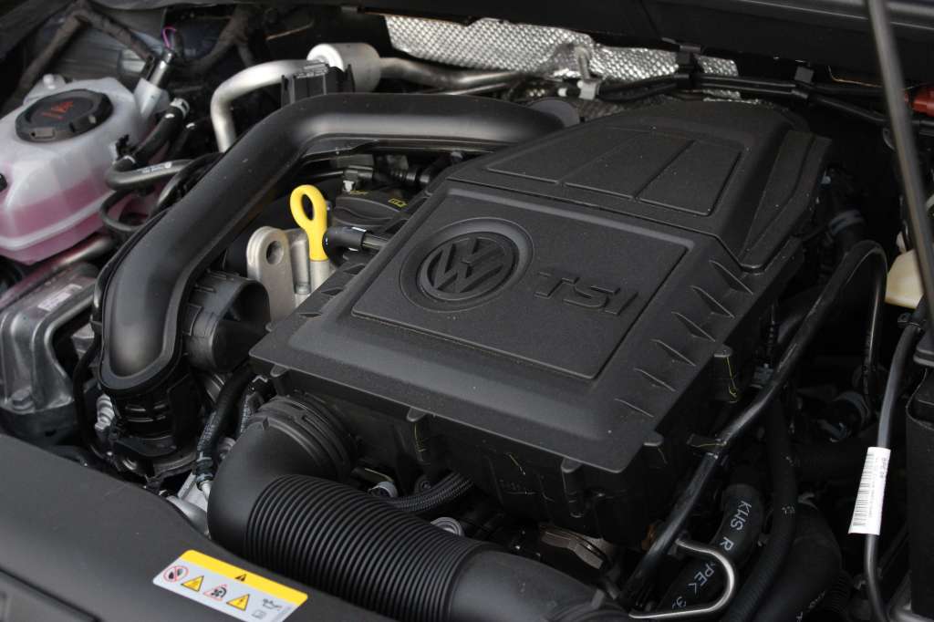 Volkswagen T-Cross Trendline Sense MT cuenta con un motor turboalimentado de 1.0 litros.