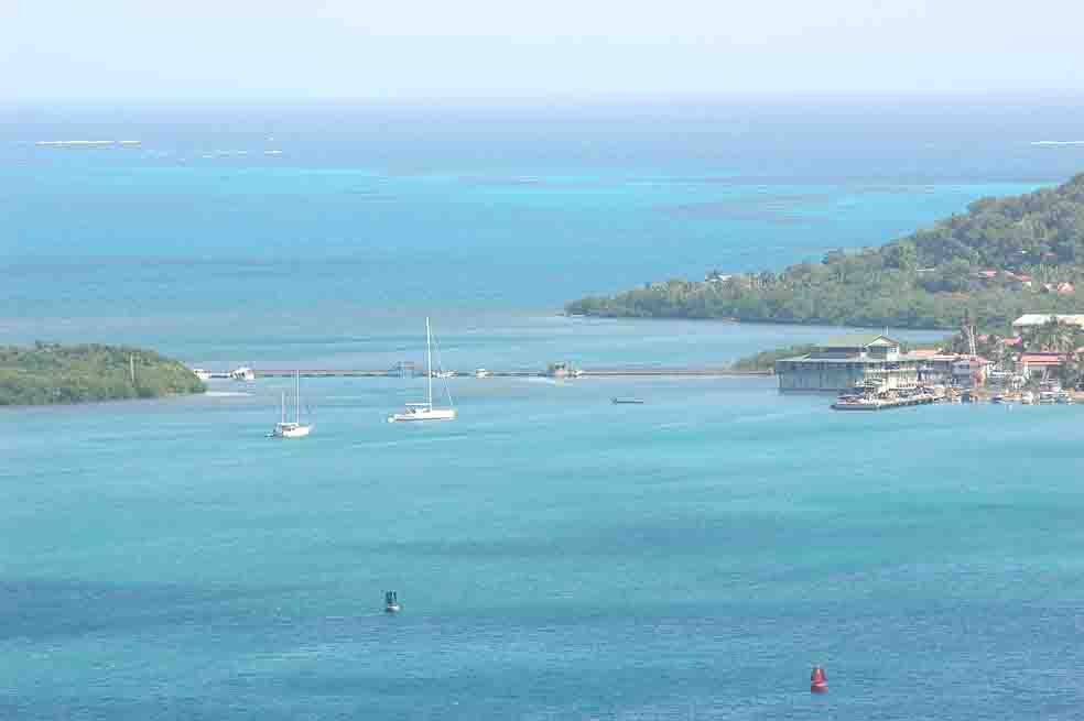 Providencia cuenta con una superficie terrestre de 9 kilómetros y 17 kilómetros cuadrados de playa. / Herminso Ruiz