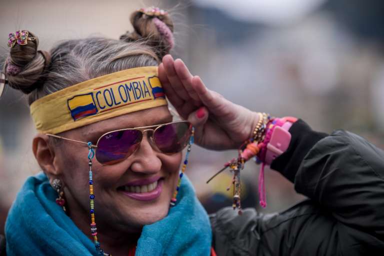Como demostración pacífica los organizadores recitaron la oración patria en contra del que hasta el momento es el primer gobierno abiertamente de progresista.