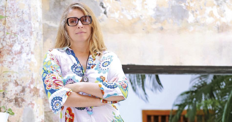 Ella es Natalia Smirnoff, la mujer Cromos del cine 2016