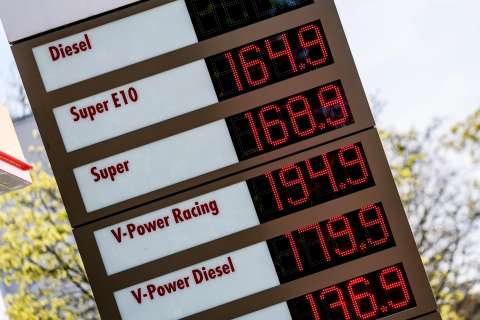 El precio del petróleo sube entre expectativas de tregua con los aranceles