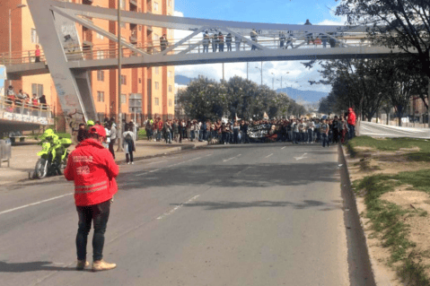 Ciudadanos denuncian falta de vigilancia en estaciones de Transmilenio