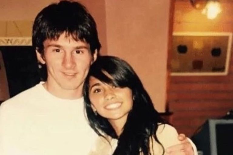 Antonela Roccuzzo, esposa de Lionel Messi, ha acompañado al jugador desde que soñó muy joven con ganarse una Copa del Mundo.