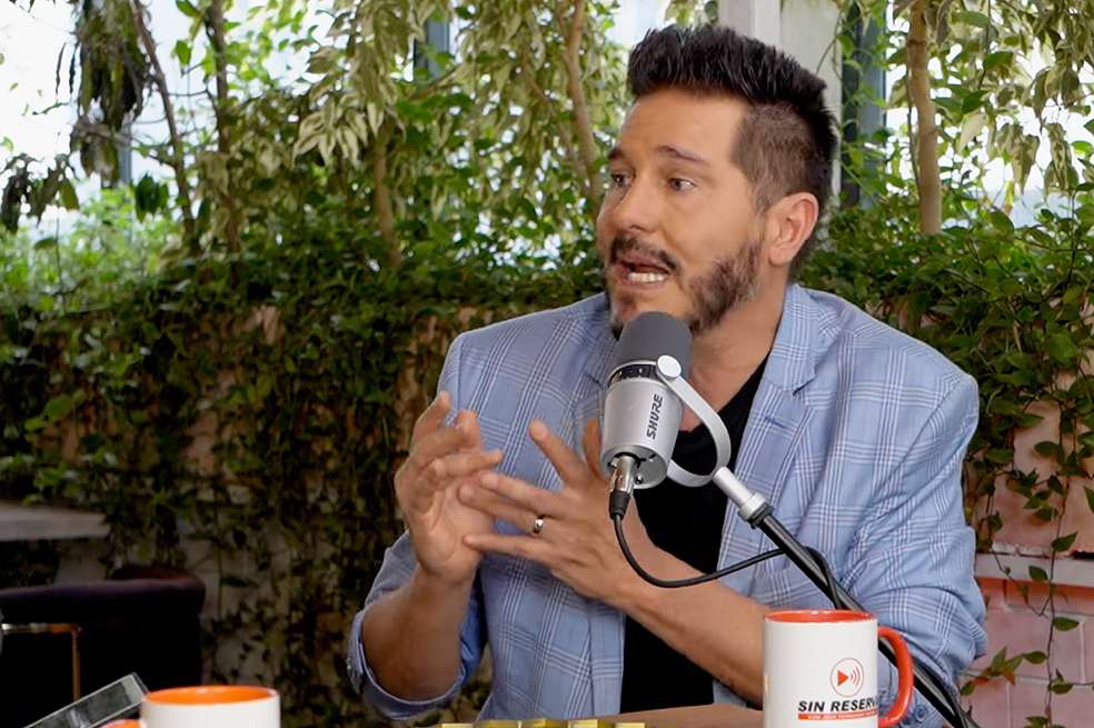 Marcelo Cezán revela que su papá huyó del país y él tuvo que convertirse en chofer