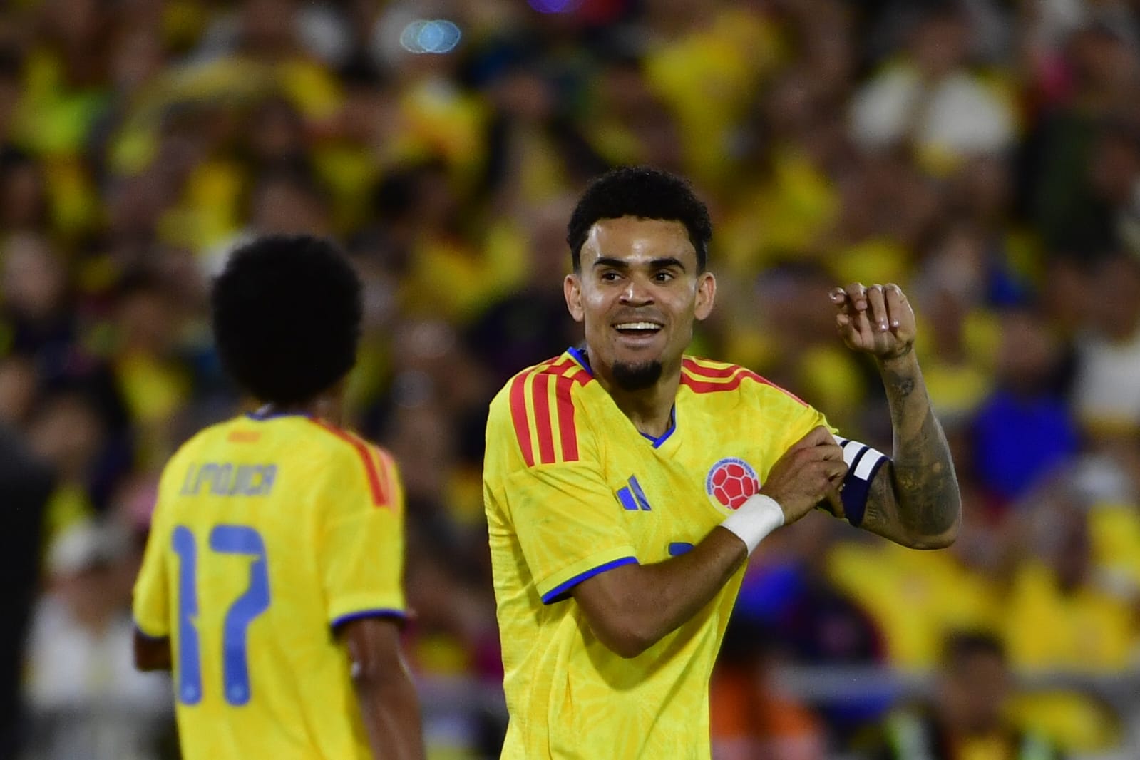 Luis Díaz después de marcar el segundo gol de la selección de Colombia contra Costa Rica en el partido de despedida antes de la Copa del Mundo 2026.