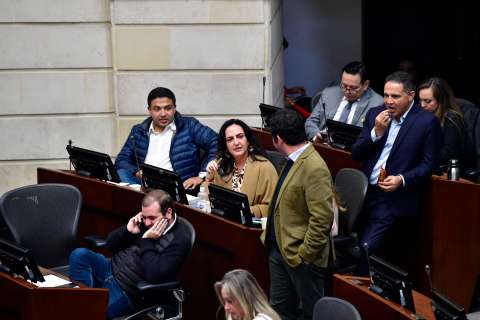 Otra de la oposición: demandan decreto que dio funciones ambientales a comunidades indígenas