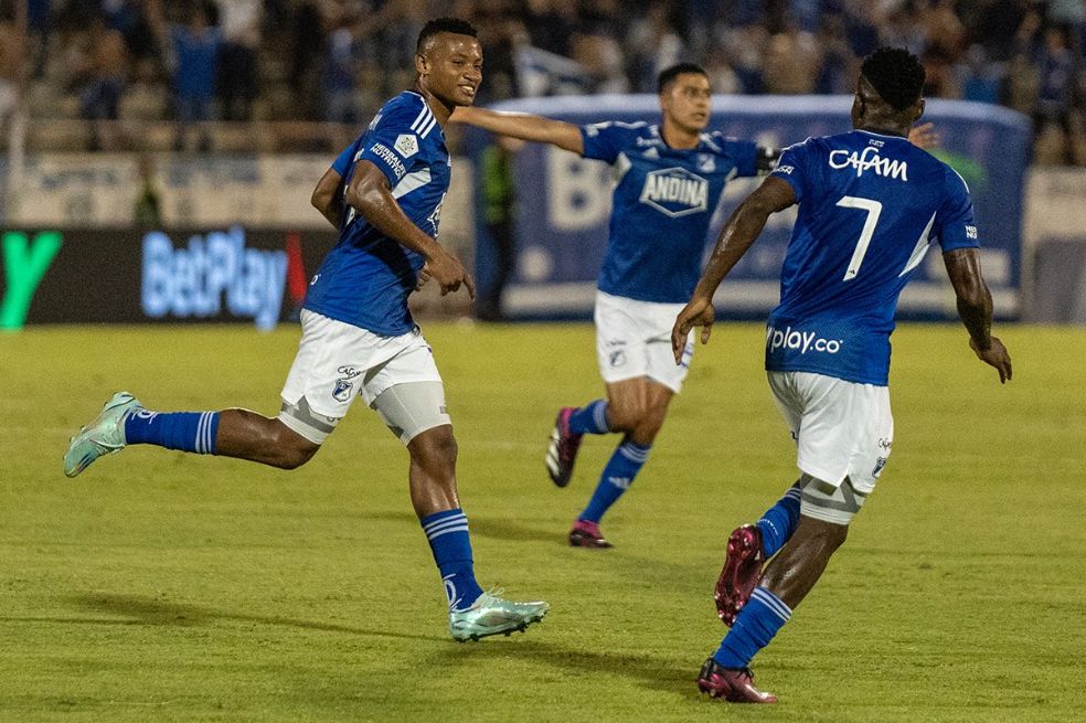 Óscar Cortés abrió el marcador en el duelo entre Atlético Huila y Millonarios.