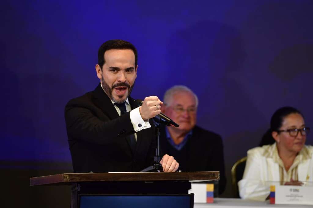 El presidente electo, Abelardo De la Espriella, recibió su credencial ante el CNE.
