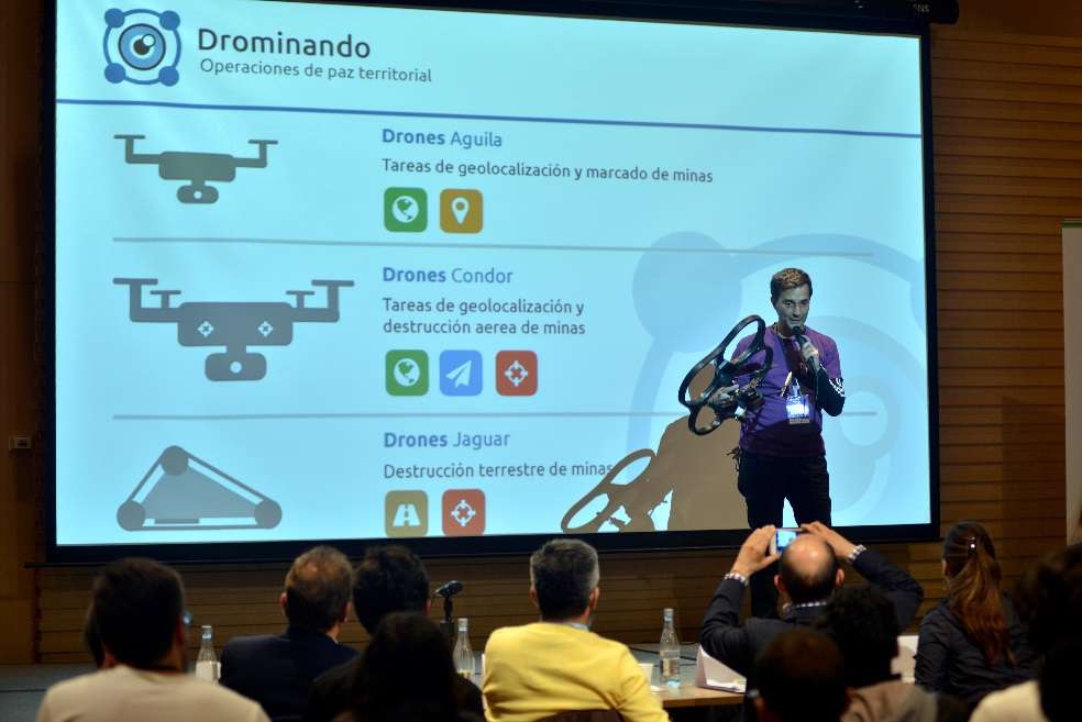 La presentación de Drominando durante el evento, realizado en Bogotá. /Flickr - Cámara de Comercio de Bogotá - Enrique Villamarín