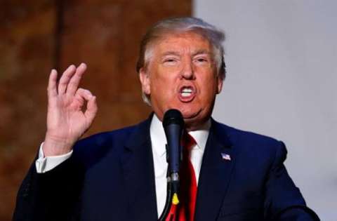 Trump descarta recorte de impuestos a salarios y defiende la salud económica de su país