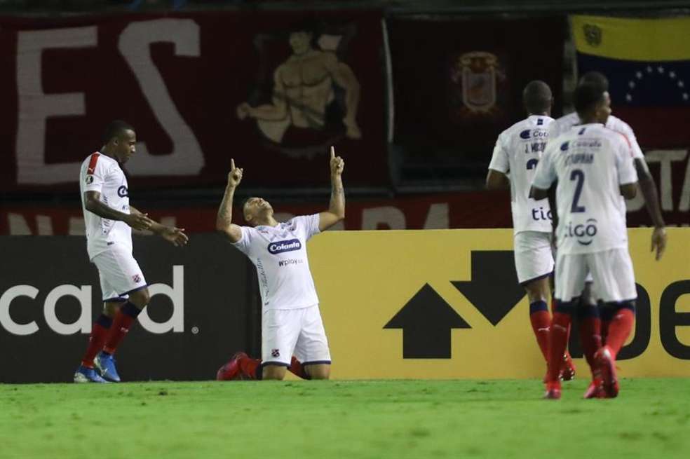 Leo Castro en la visita a Caracas por Copa Libertadores.