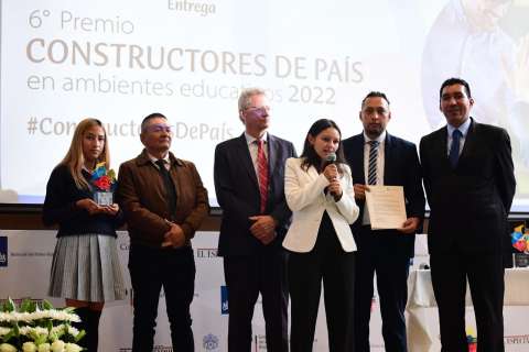 Ciudad Chengdú y El Naranjal, colegios públicos ganadores de Constructores de País