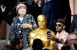 El dummy de Agnès Varda en la foto oficial de nominados al Óscar 2018
