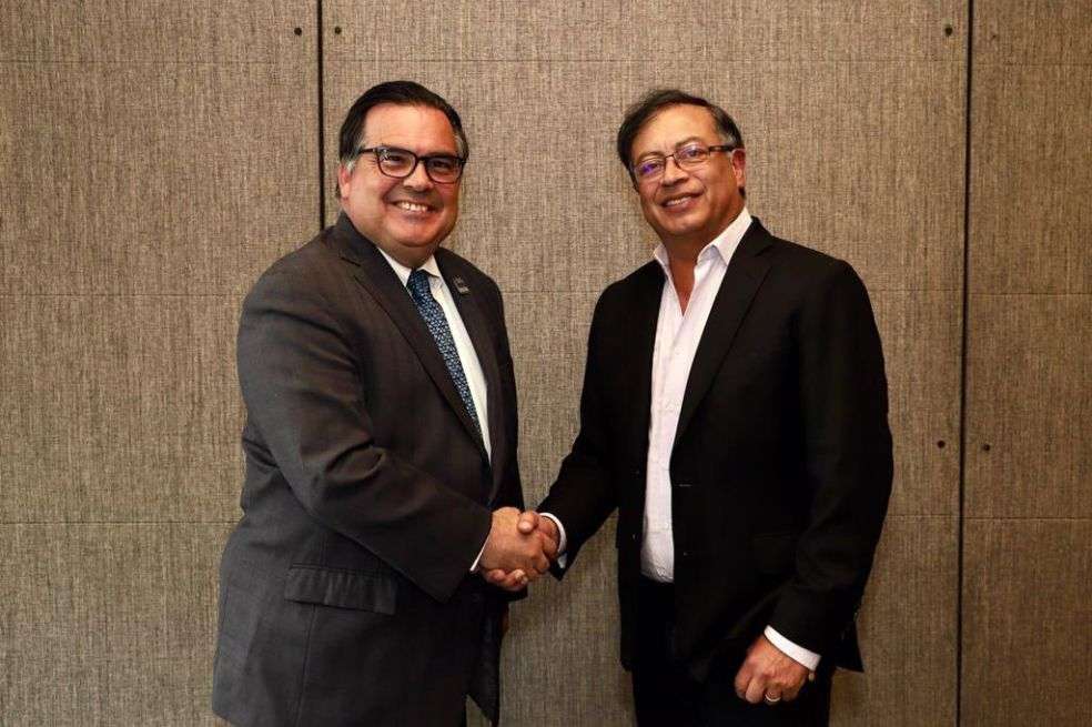 El embajador encargado de Estados Unidos en Colombia, Francisco Palmieri, se reunió este lunes con el presidente electo de Colombia, Gustavo Petro.