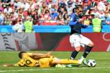 El VAR debuta en el Mundial con polémica