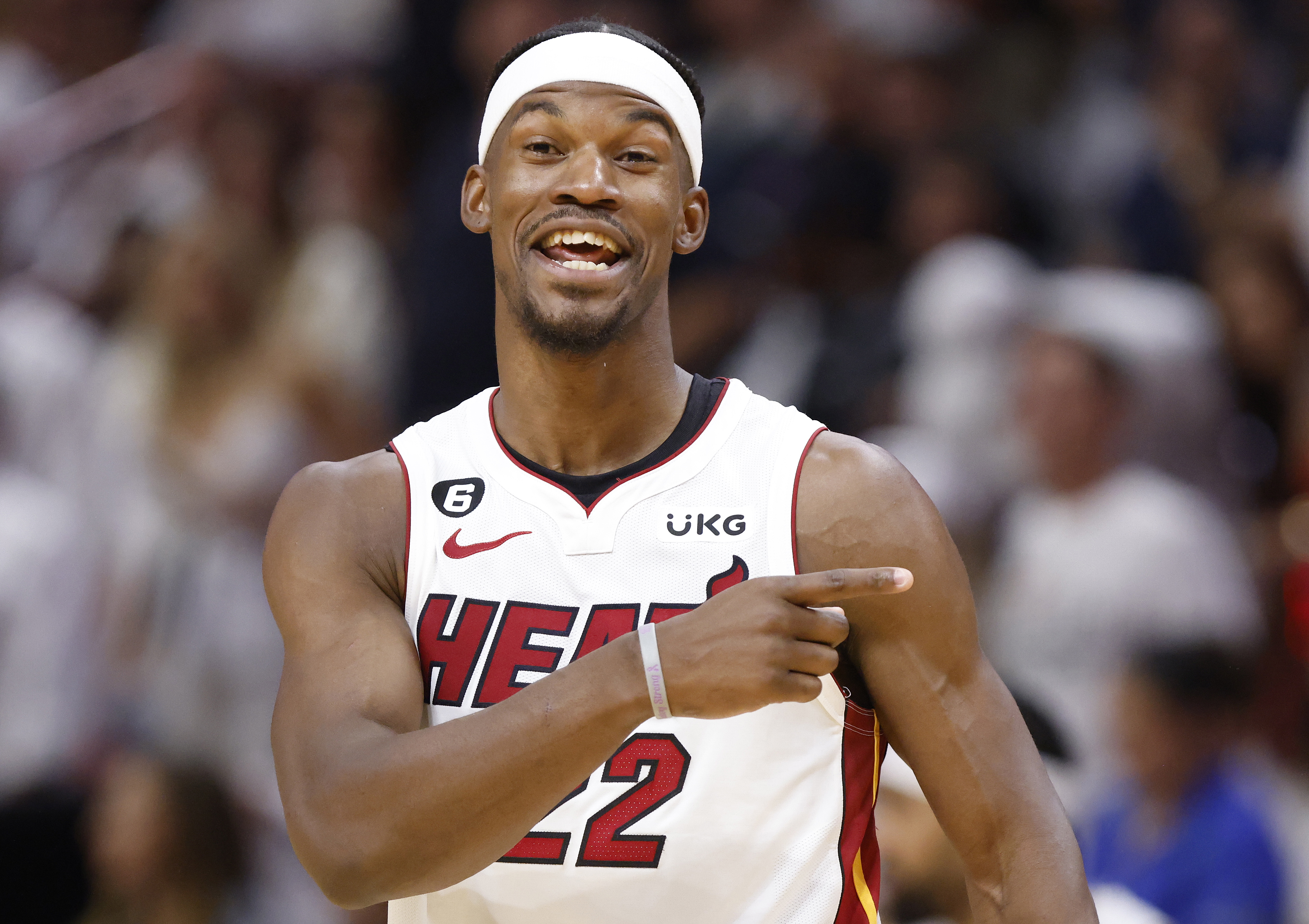 EA1160. MIAMI (ESTADOS UNIDOS), 05/02/2025.- Fotografía de archivo del 21 de mayo de 2023 del delantero de los Miami Heat, Jimmy Butler durante un juego de NBA entre los Miami Heat y los Boston Celtics en el Kaseya Center de Miami (Estados Unidos). Butler cambiará los Miami Heat por los Golden State Warriors de Stephen Curry, informó este miércoles la cadena ESPN. EFE/ Rhona Wise ARCHIVO