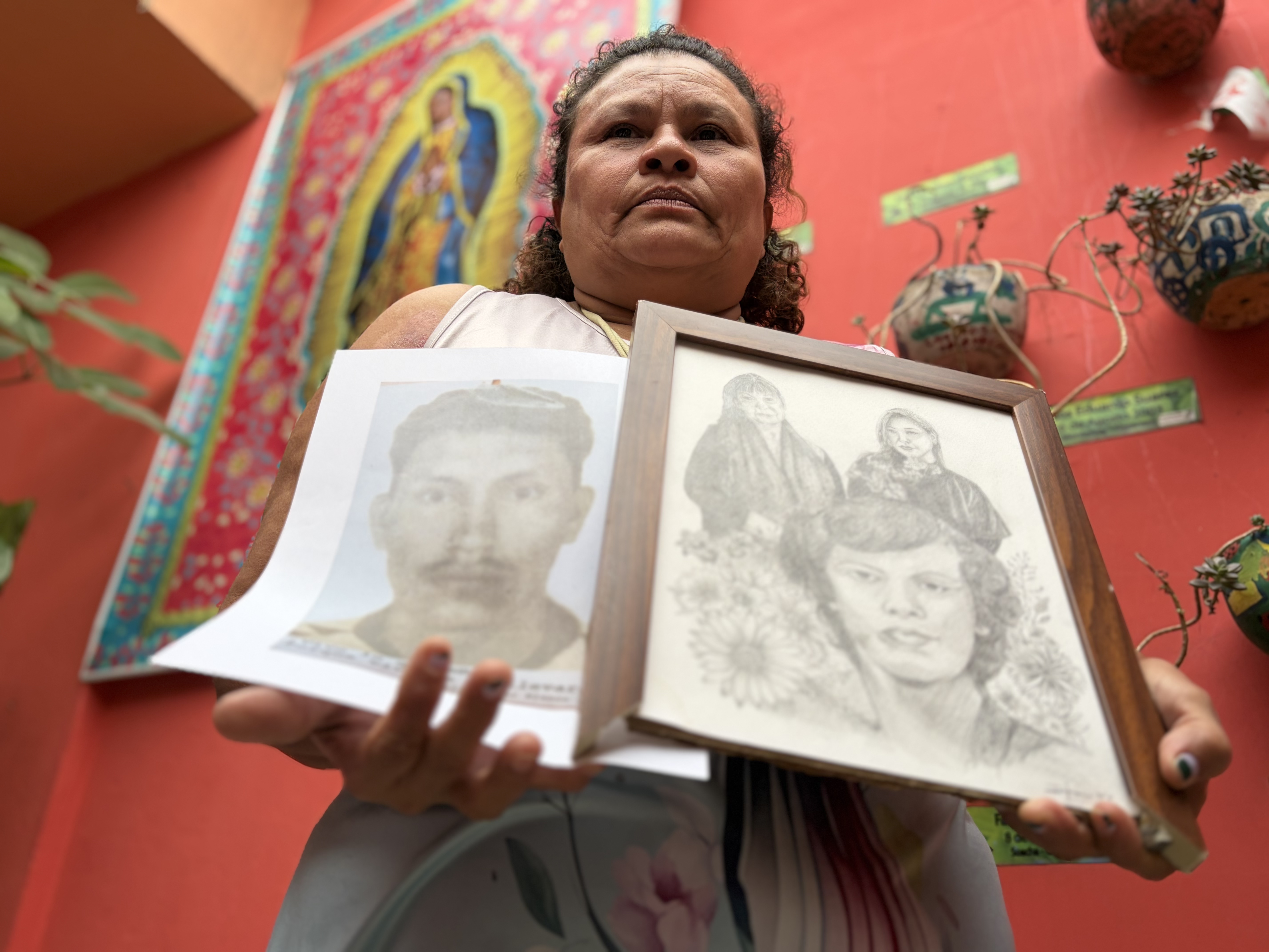 Cleiner Almanza, buscadora de Montes de María, ha sufrido torturas, abusos sexuales y amenazas de ver a sus hijos también desaparecidos mientras indaga dónde está su hermano.