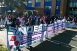 Empleados del Hospital de Kennedy protagonizan bloqueos en la Av. Primero de Mayo