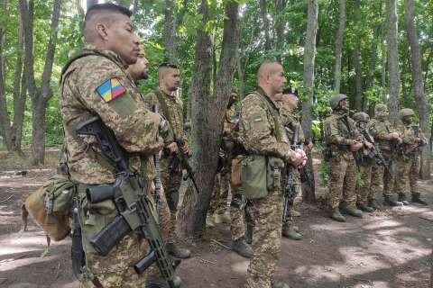 Los mercenarios colombianos emboscados en el frente de batalla en Ucrania