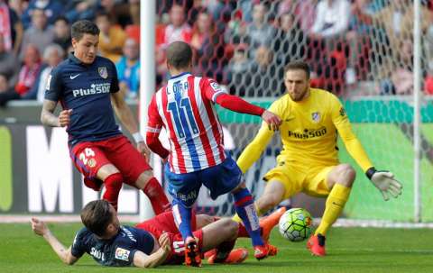 Sporting venció a Atlético de Madrid en el último minuto