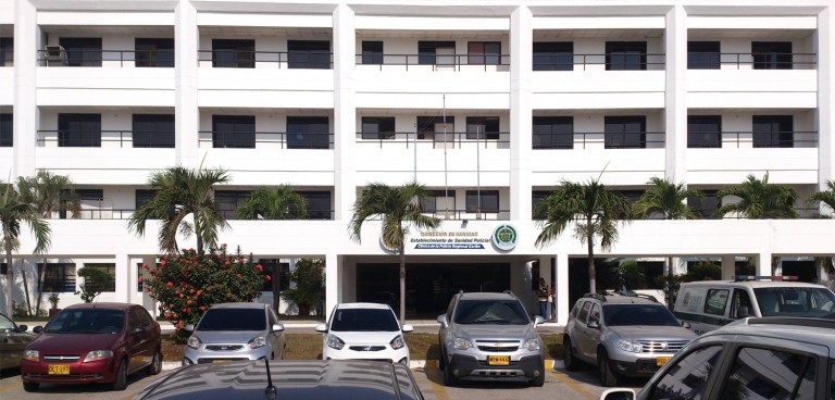 Buscan a falsa médica que trabajó en una clínica de la Policía en Soledad