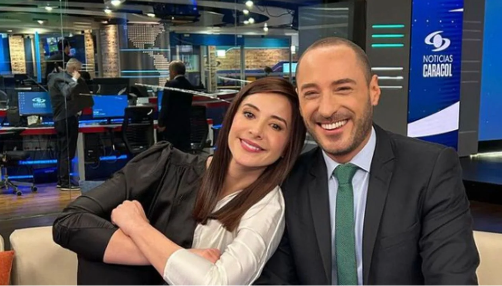Presentadores de Noticias Caracol vivieron ataque de risa durante emisión en vivo
