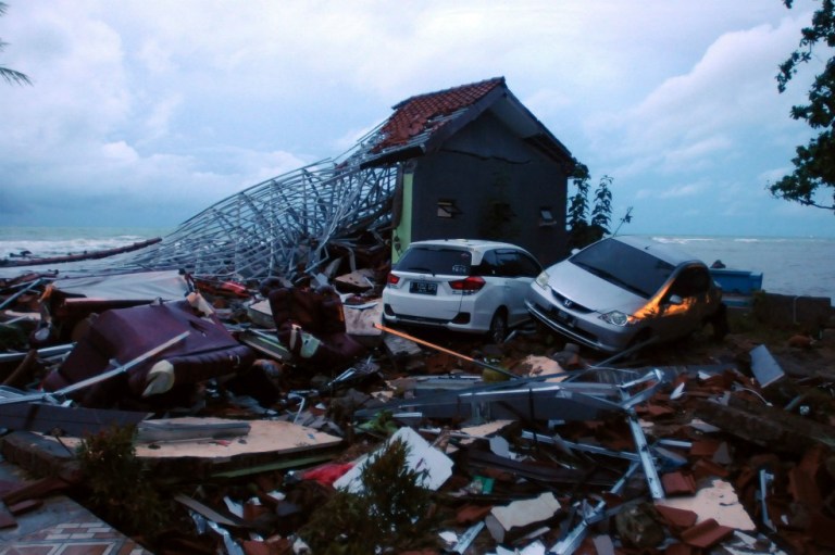 Así se produjo el «tsunami fantasma» que dejó más de 200 muertos en Indonesia