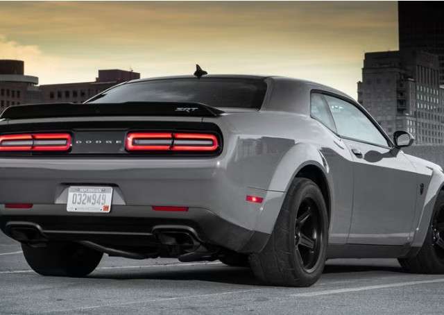 Dodge Challenger SRT Demon