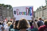 Grupos civiles en EE.UU. denuncian represalias por ayudar a indocumentados
