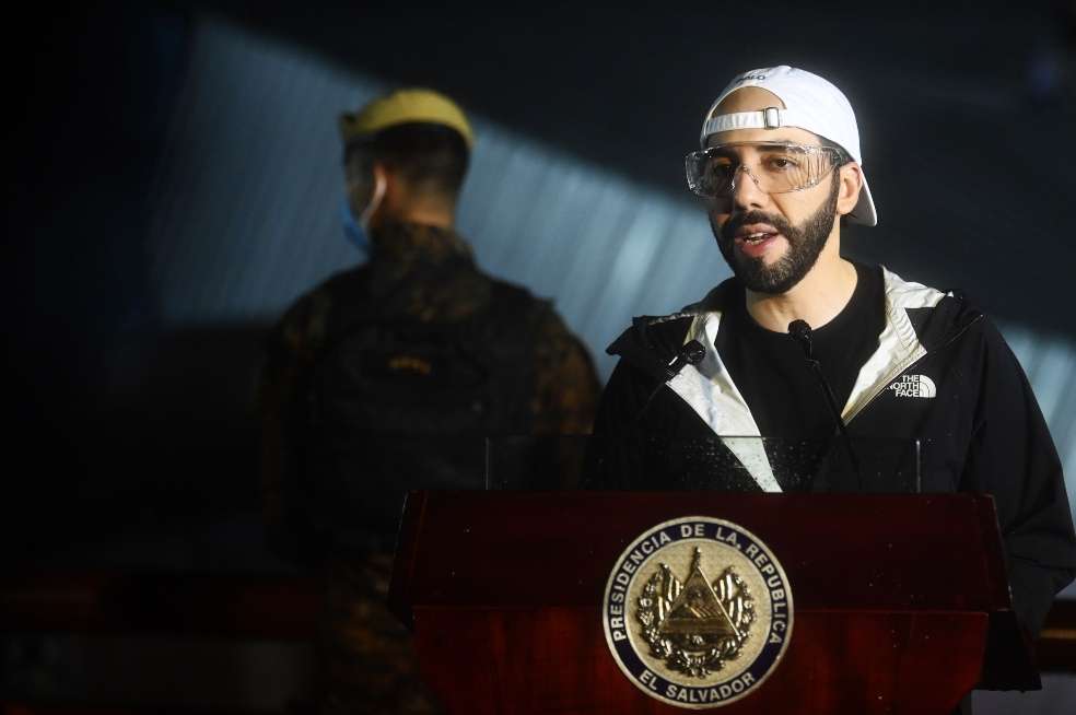 El presidente de El Salvador, Nayib Bukele, cumplió un año en el poder rodeado por la polémica.