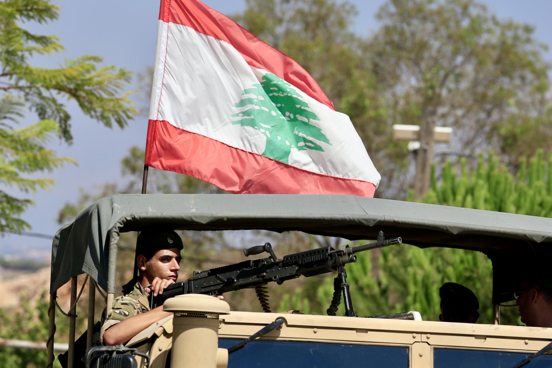 Zawtar al-Gharbiya (Lebanon), 21/07/2026.- Soldiers of the Lebanese army enter Zawtar al-Gharbiya, Lebanon, 21 July 2026. Lebanon deployed troops to take control of so-called 'pilot zones' in southern Lebanon from which Israeli troops are to withdraw. (Líbano) EFE/EPA/ALI-HASHISHO