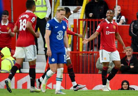 Premier League: Manchester United goleó a Chelsea y se aferró al cupo de Champions