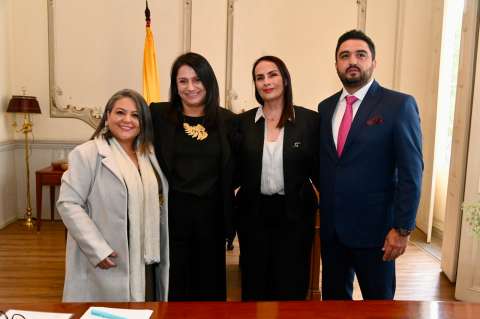 Holguín nombra a Ana María Abello, Aglaé Caraballo como viceministras de Cultura