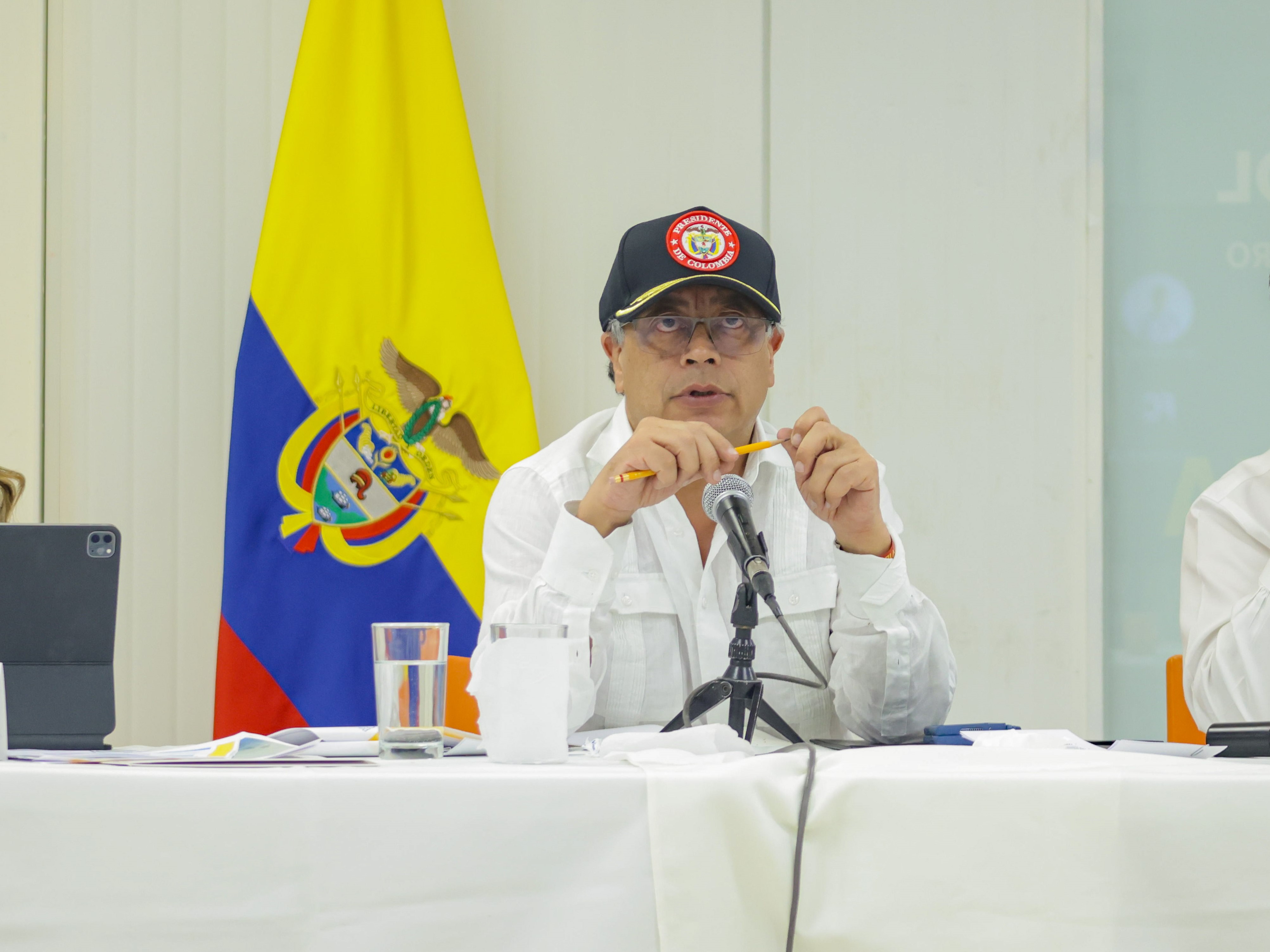 Presidente Gustavo Petro en consejo de seguridad.