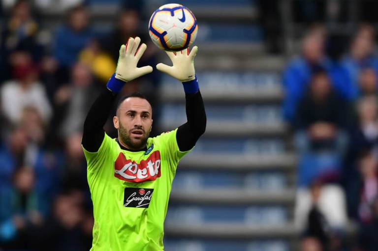Nápoles, con David Ospina, cayó en casa frente al Lecce