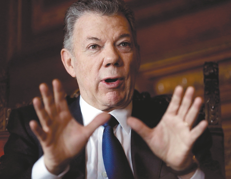 Juan Manuel Santos era el presidente de Colombia cuando "Guacho" ordenó el secuestro y posterior asesinato del equipo del diario ecuatoriano El Comercio.