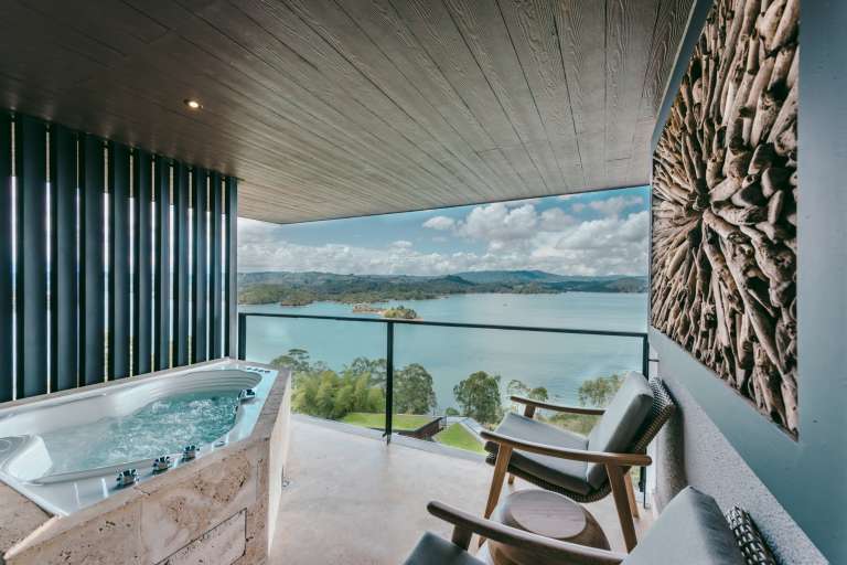 Turismo en Guatapé, hotel de lujo, The Brown, Guatape, Autograph Collection