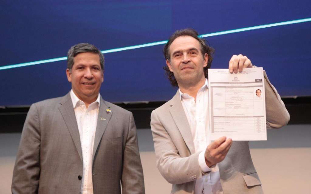 Inscripción de la candidatura presidencial de Federico Gutiérrez y Rodrigo Lara
