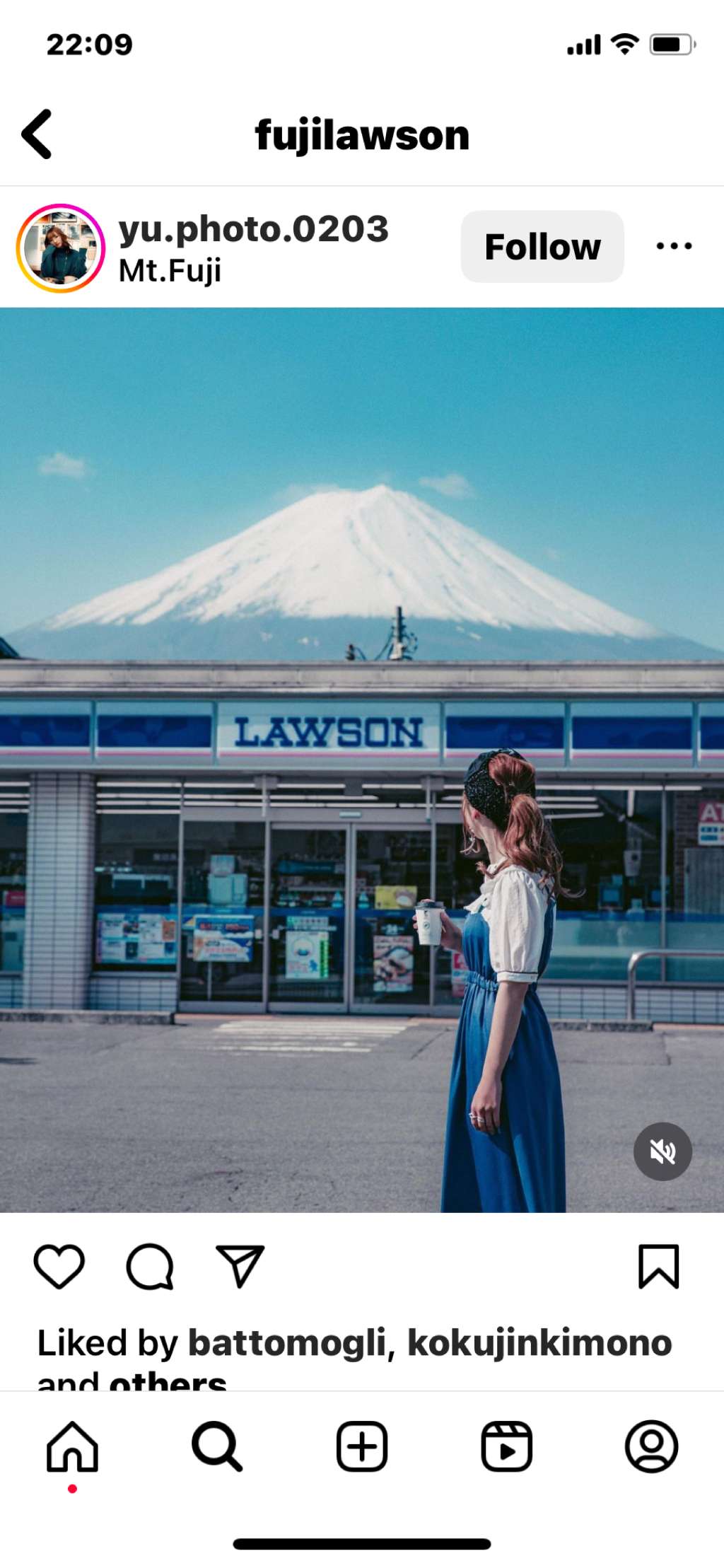 La popular imagen del Fuji con una tienda de Lawson, tomada de Instagram.