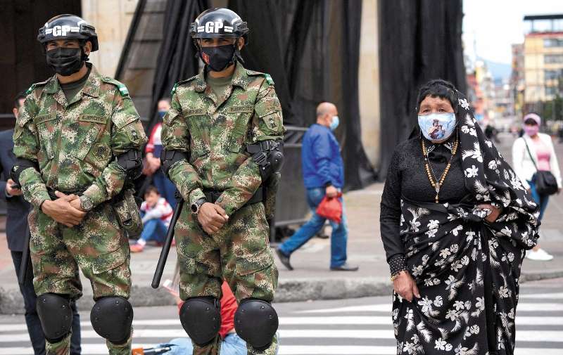 El uso permanente del tapabocas y el autocuidado, claves para evitar que los contagios aumenten.  / AFP / Raul ARBOLEDA
