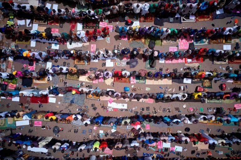 Además, la violencia ha alcanzado niveles alarmantes en la zona norte y en el centro del país, contribuyendo al descontento con el gobierno de Keita.
