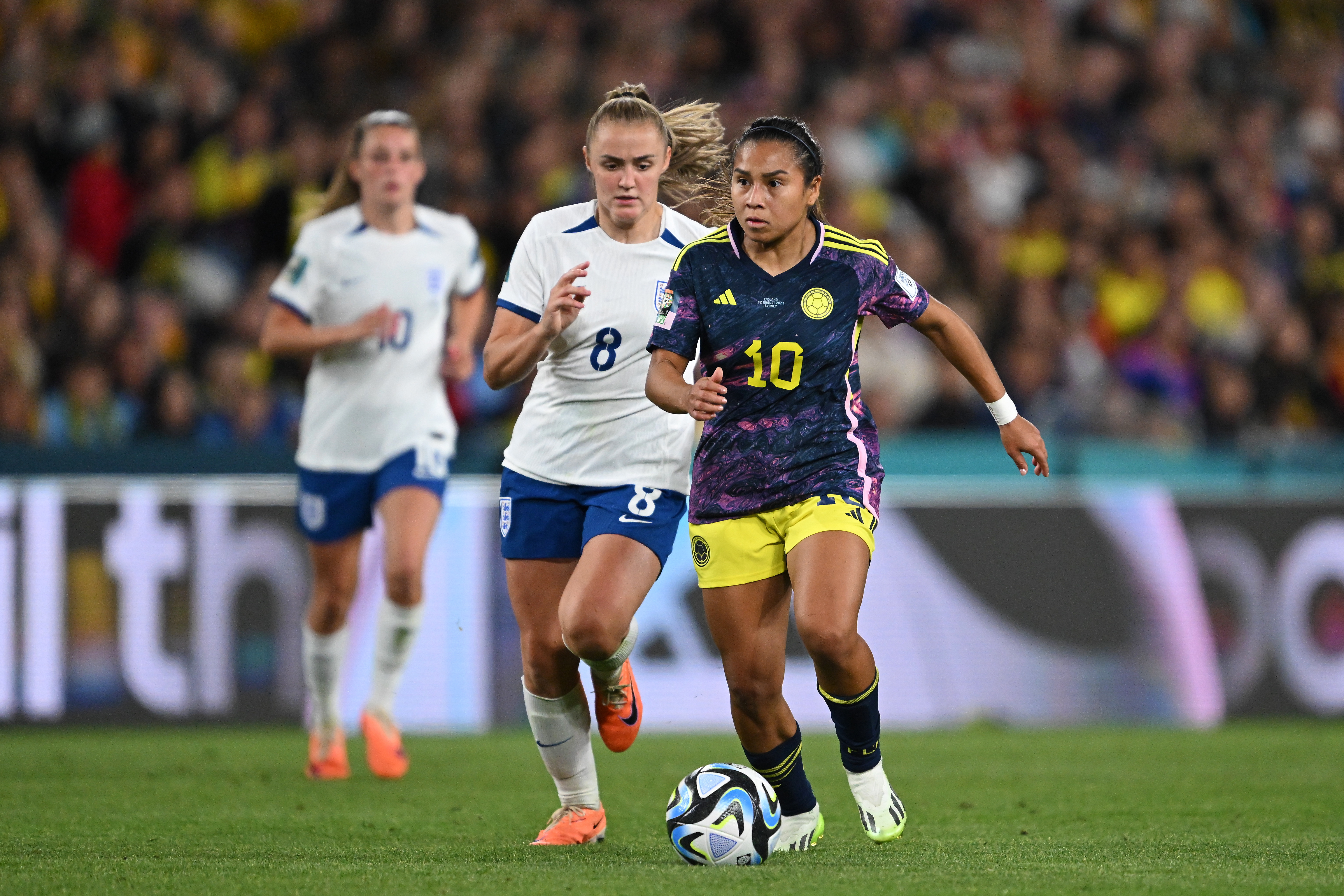Sydney (Australia), 12/08/2023.- Leicy Santos of Colombia in action during the FIFA Women's World Cup 2023 Quarter Final soccer match between England and Colombia at Stadium Australia in Sydney, Australia, 12 August 2023. (Mundial de Fútbol) EFE/EPA/DEAN LEWINS AUSTRALIA AND NEW ZEALAND OUT