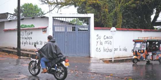 En algunas paredes del municipio de El Paujil (Caquetá) hay consignas en contra de la llegada de las petroleras. / Mauricio Alvarado
