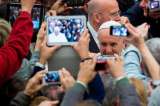 Papa Francisco se habría reunido con transexual español