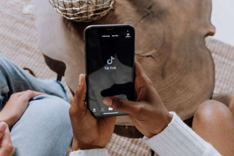¿Cómo afecta el uso de Tik Tok en el cerebro de los niños?