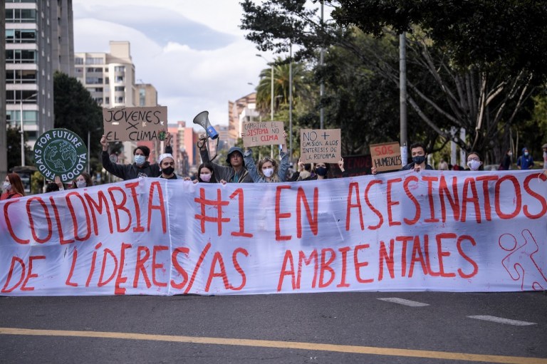 De la reforestación que borra pueblos a los defensores asesinados