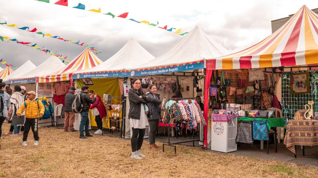 El festival se lleva desarrollando desde el 2020 y se ha proyectado como un evento que celebra el patrimonio histórico y cultural de Bogotá.