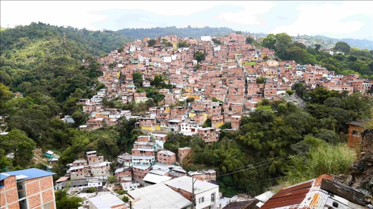 El grupo que convirtió una zona vulnerable de Bucaramanga en potencial turístico